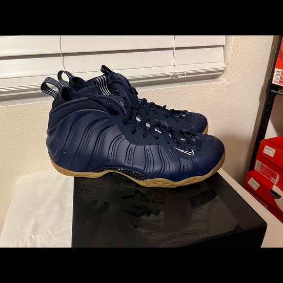 Nike Air Foamposite One Midnight Navy with gum bottom. New never worn. Size 10